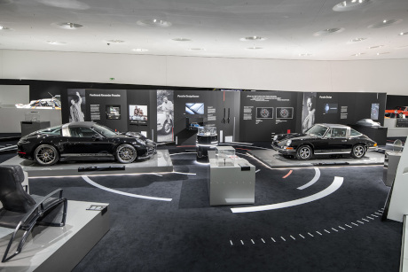 Neue Sonderausstellung 50 Jahre Porsche Design Das Porsche Museum würdigt das 50-jährige Markenjubiläum bis 10.07.2022 mit einer Sonderausstellung.